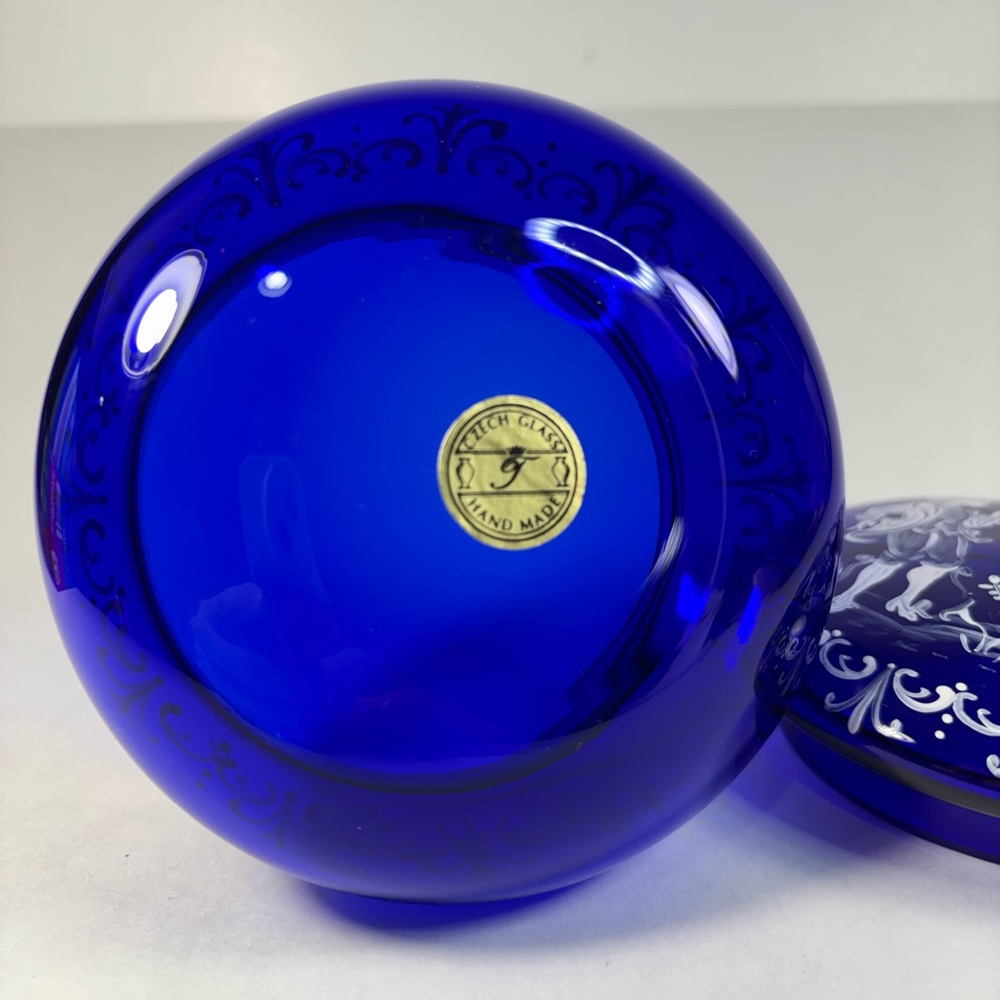 Czech Glass Handmade Cobalt Enamel Painted Victorian Couple Trinket Box Gold Rim - Picture 6 of 8